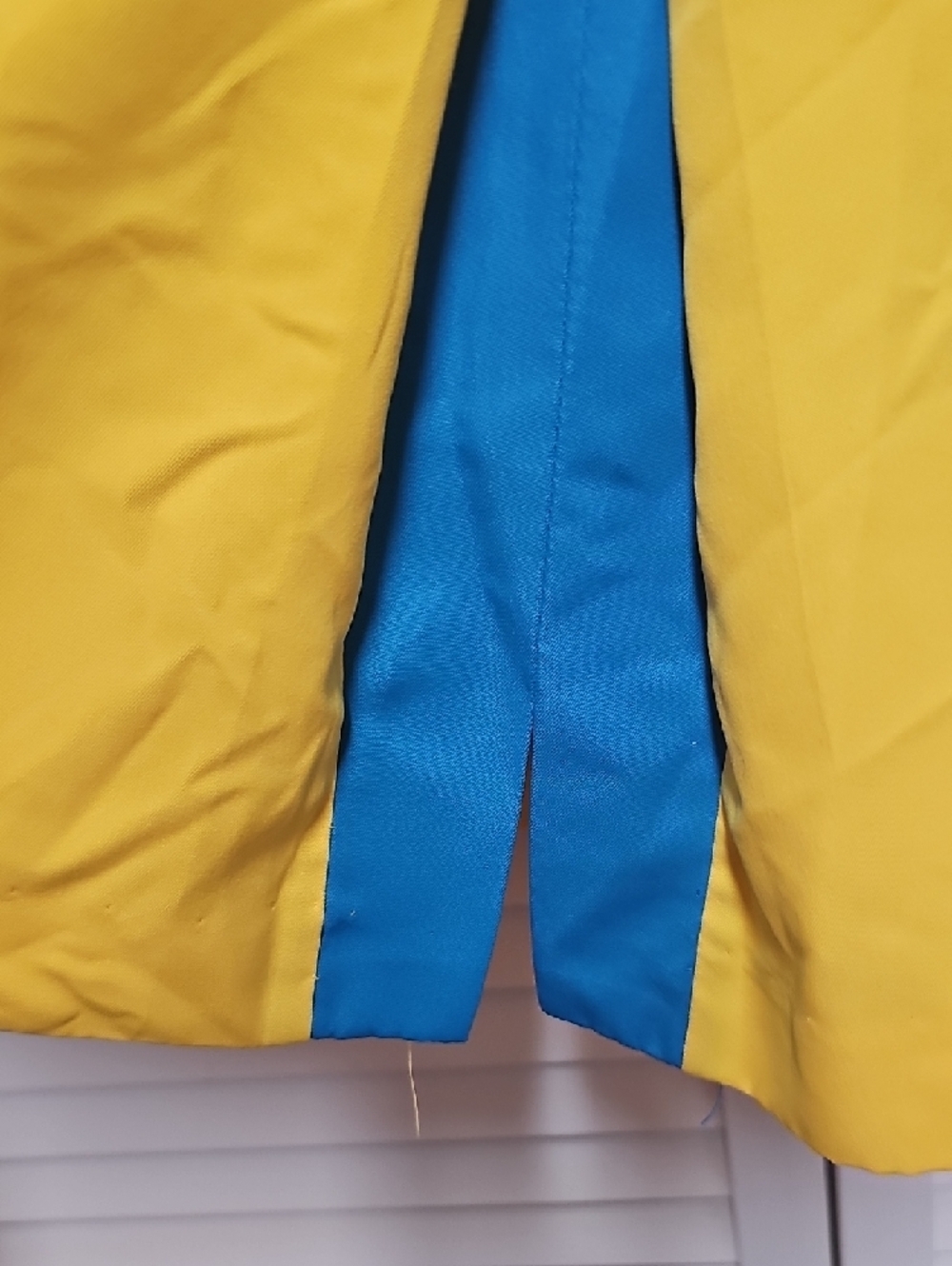 GUC Vintage Tail Yellow Golf/Tennis Skirt Blue Accent Sz 12 - Picture 4 of 6